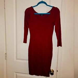 4/$20- lightweight maroon dress